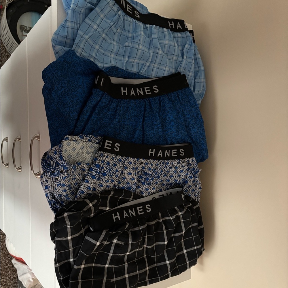 4xl Hanes Men's Boxer Shorts - never worn